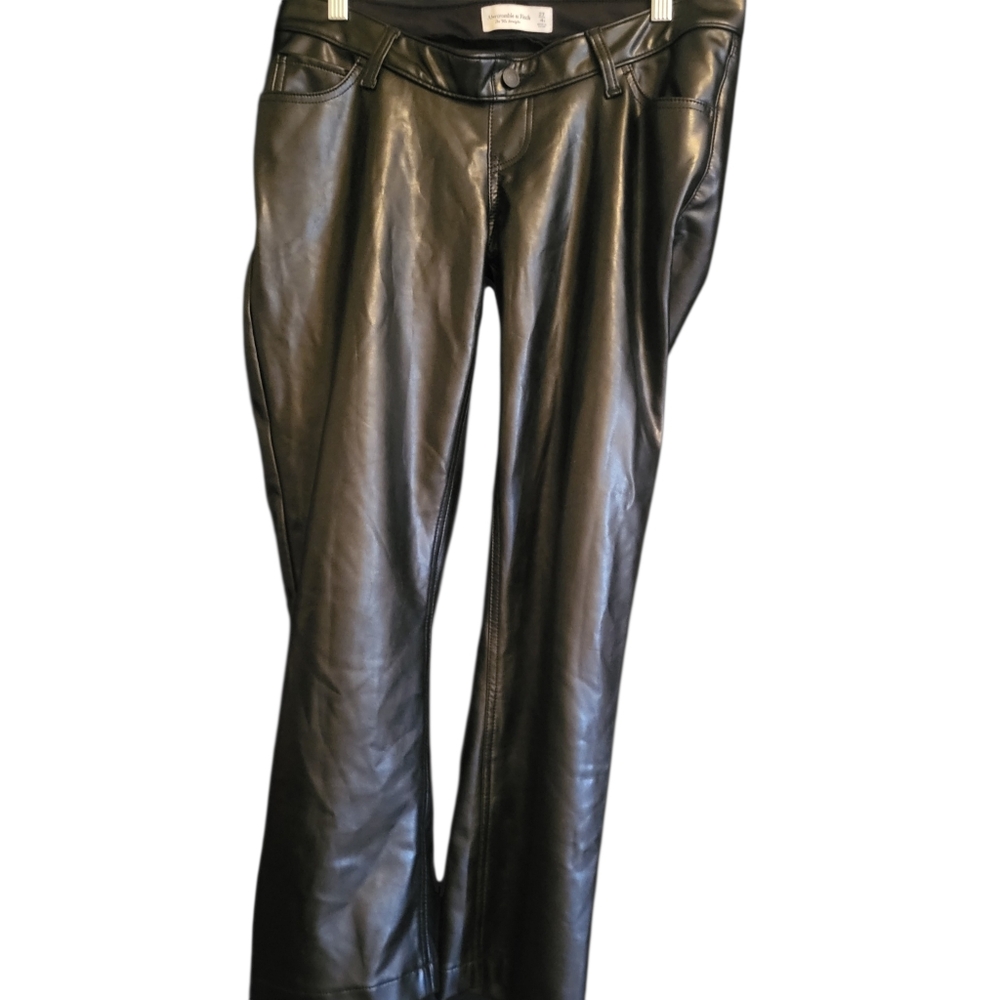 Abercrombie & Fitch 90s Straight Faux Leather Pants Black sz 27/4
